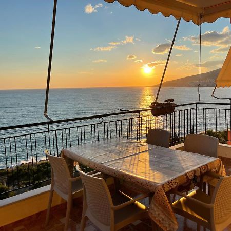 Sina Apartments Sarandë エクステリア 写真