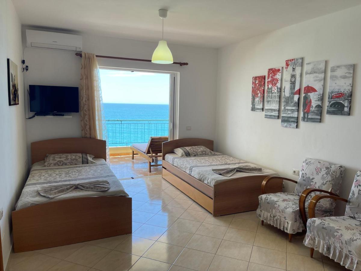 Sina Apartments Sarandë エクステリア 写真