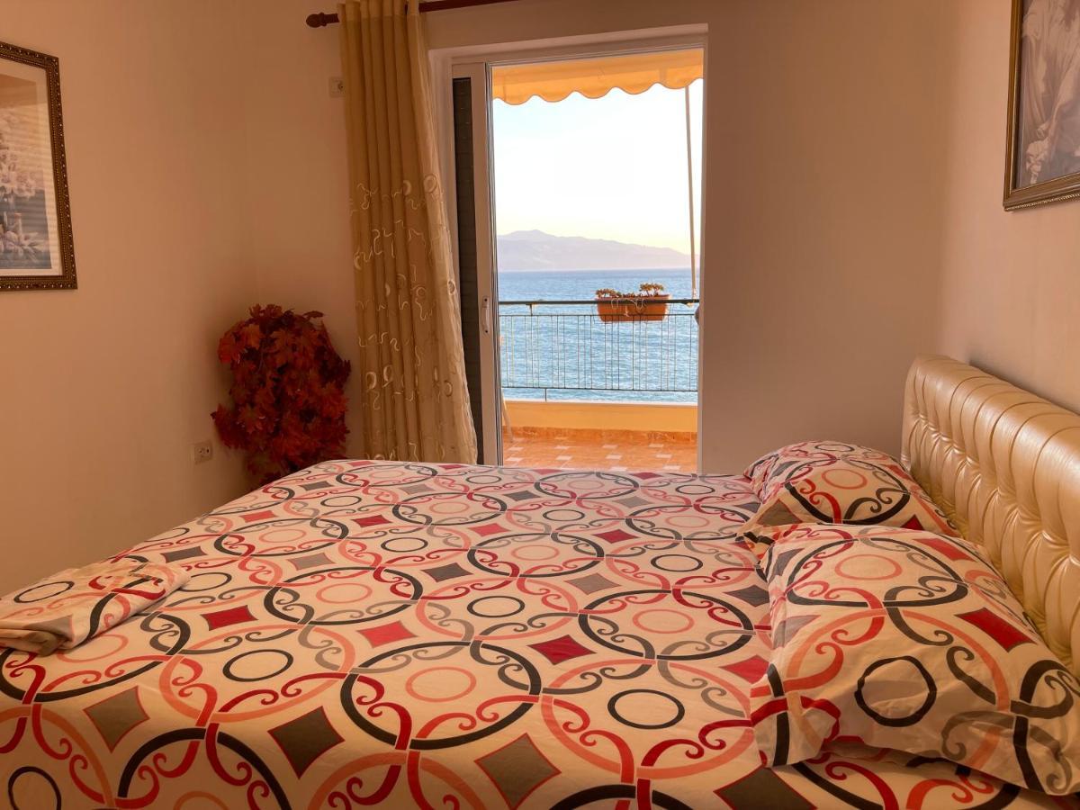 Sina Apartments Sarandë エクステリア 写真