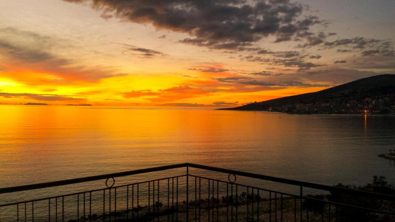 Sina Apartments Sarandë エクステリア 写真