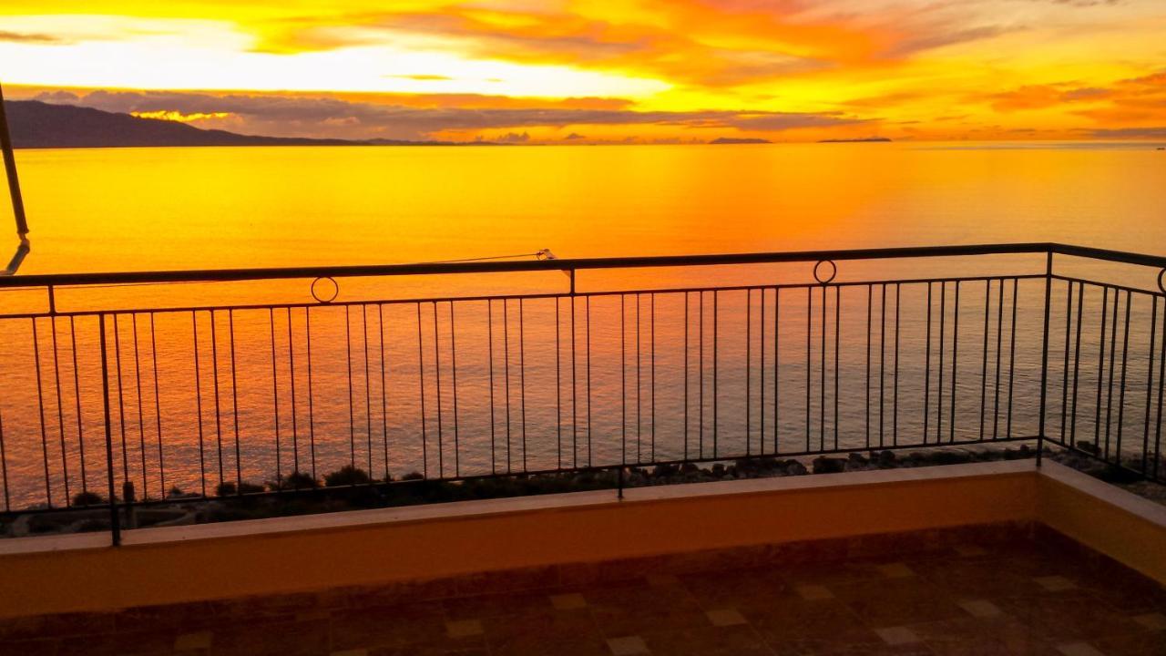 Sina Apartments Sarandë エクステリア 写真